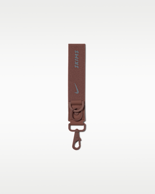 NIKESKIMS+KEYCHAIN.png